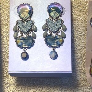 AYALABAR Shades of blues and purple drop earrings 🌺